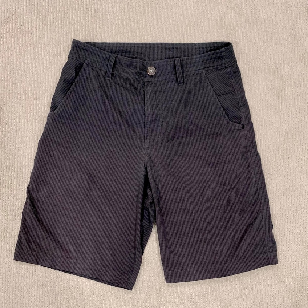Mens Lululemon gingham shorts